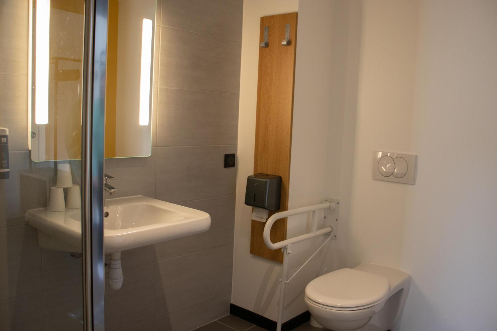 B&B Hotel Le Puy-En-Velay Vals-pres-le-Puy ภายนอก รูปภาพ