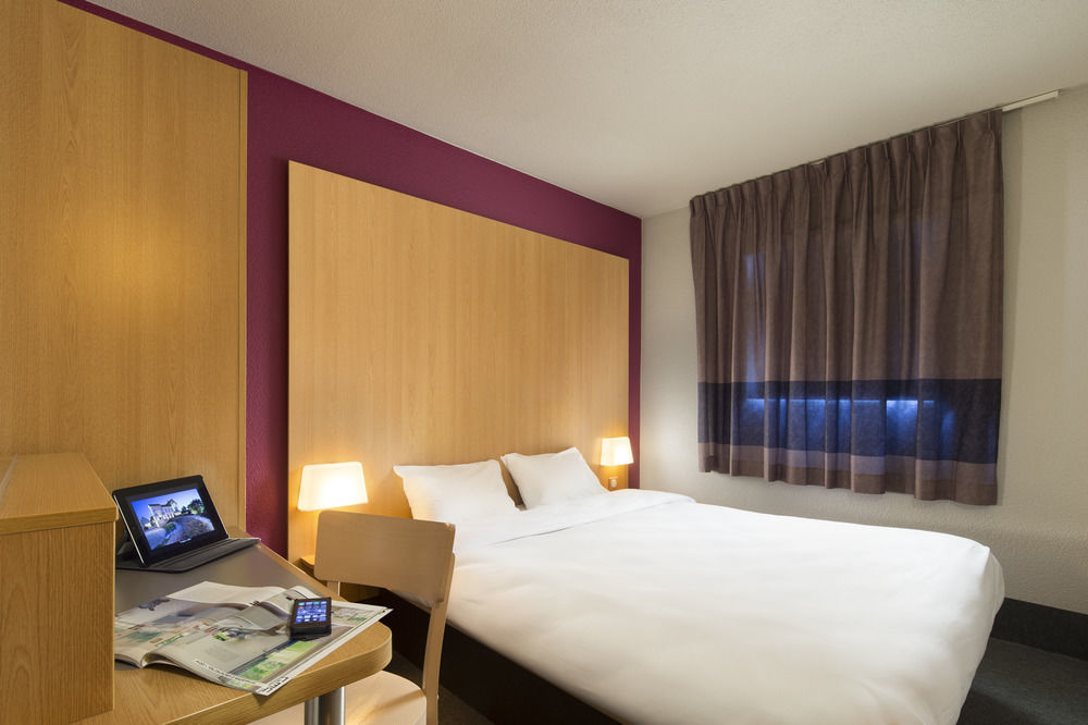 B&B Hotel Le Puy-En-Velay Vals-pres-le-Puy ภายนอก รูปภาพ